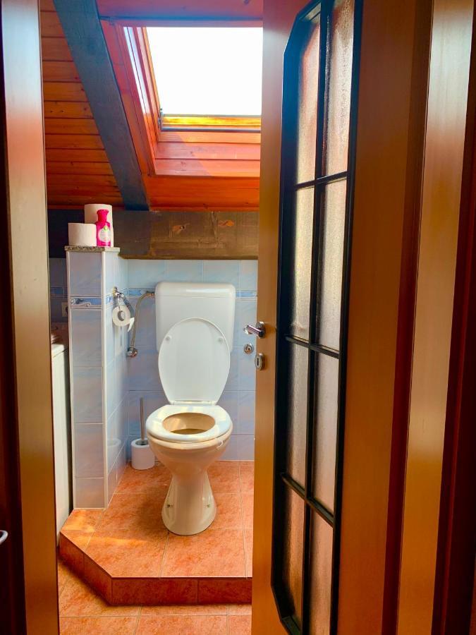 Apartments Jurkovic ロヴラン エクステリア 写真